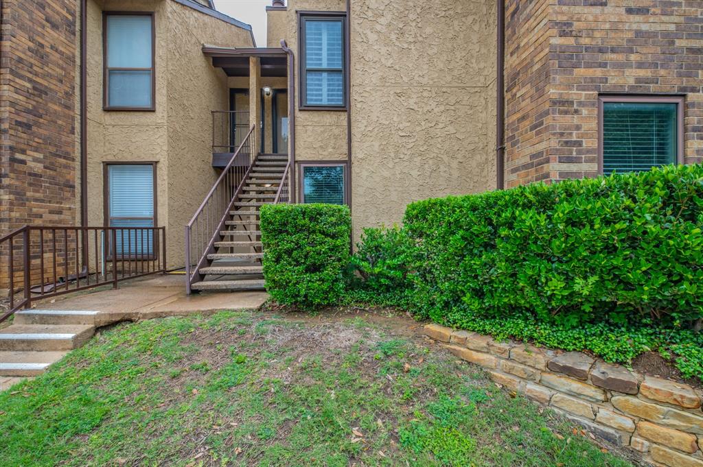1901 Cloisters Drive 914 Property Photo 15