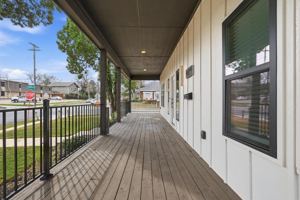 901 Elsbeth Street Property Photo 4