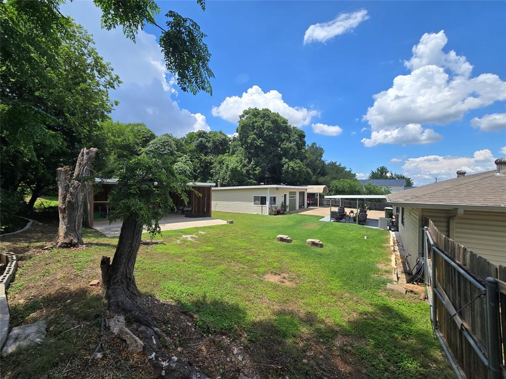 1316 E Apache Trail Property Photo 9