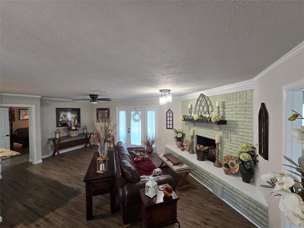 1316 E Apache Trail Property Photo 11
