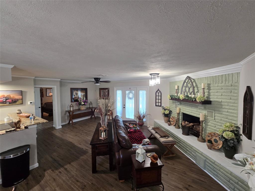 1316 E Apache Trail Property Photo 12