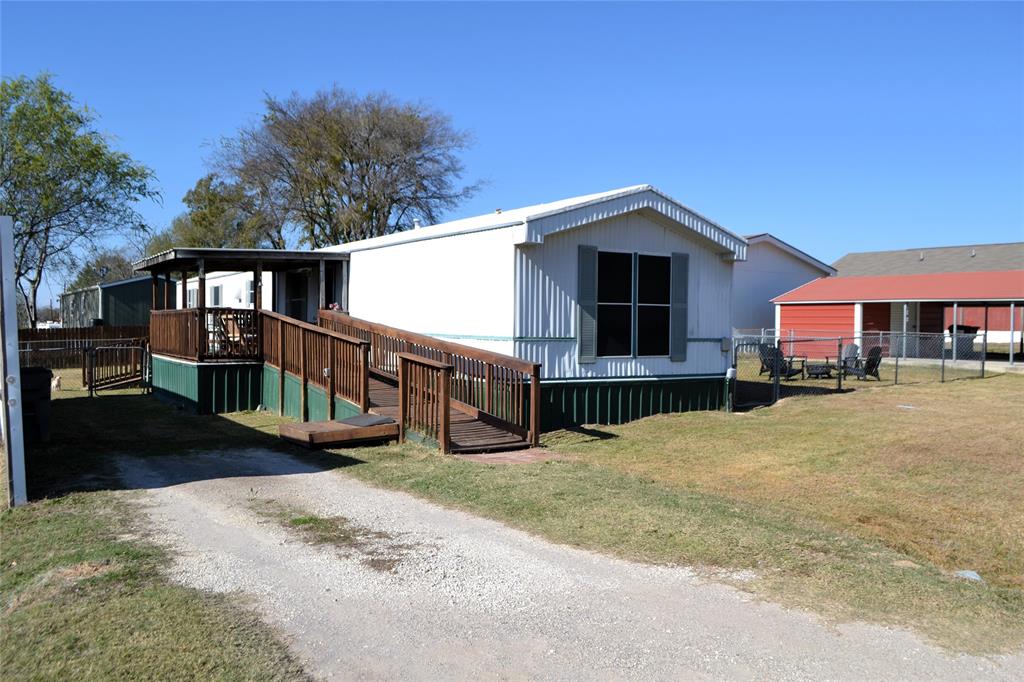 174 Kickapoo Property Photo 3