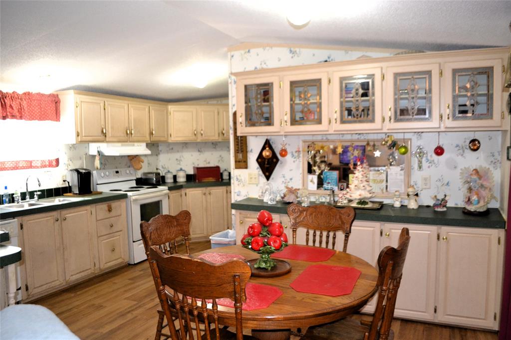 174 Kickapoo Property Photo 6
