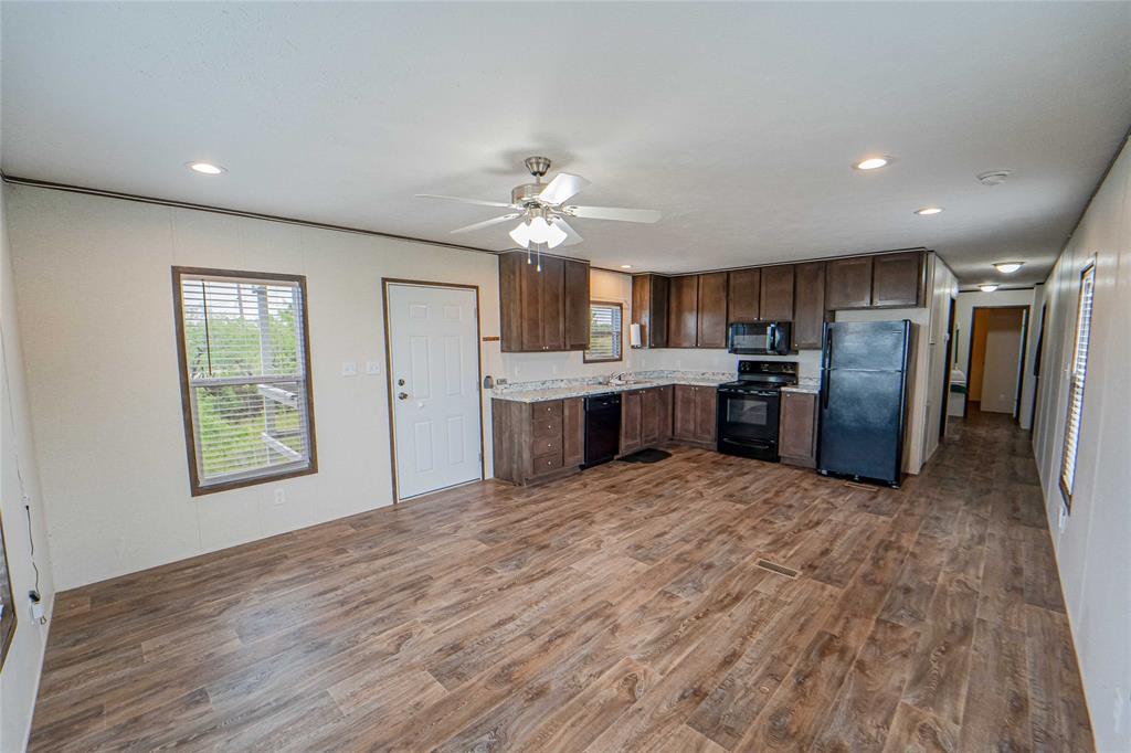 2162 County Road 208 Property Photo 6