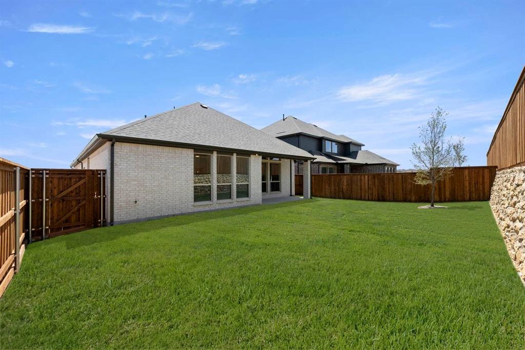 508 Loggia Way Property Photo 12