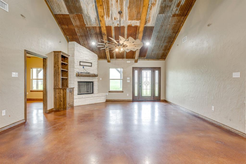 184 Hcr 1439 Property Photo 17