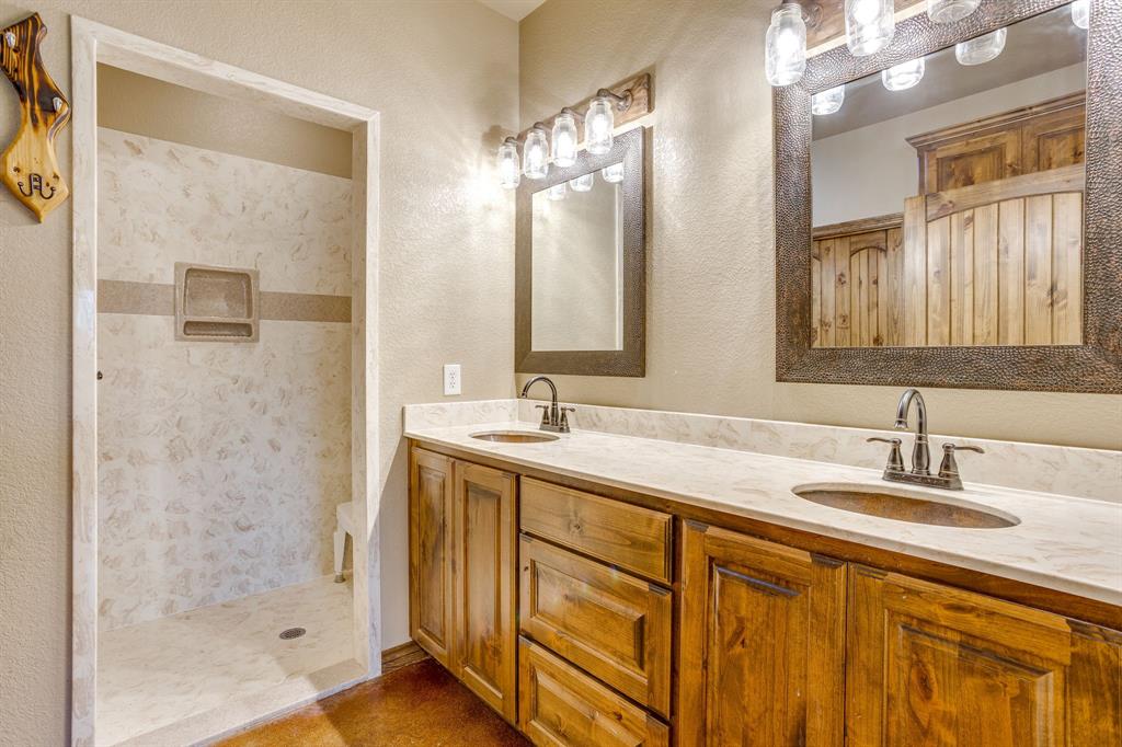 184 Hcr 1439 Property Photo 35