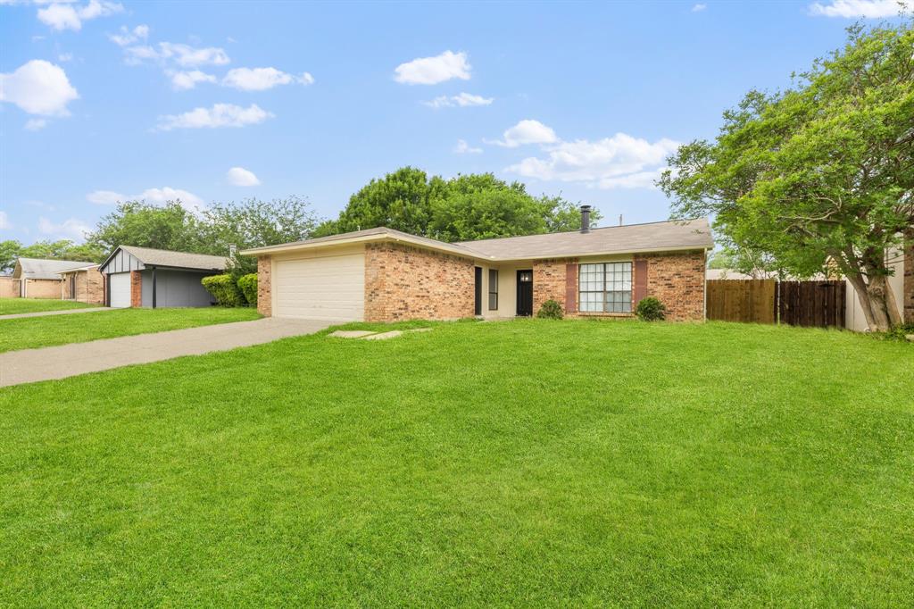 809 Levelland Drive Property Photo 1
