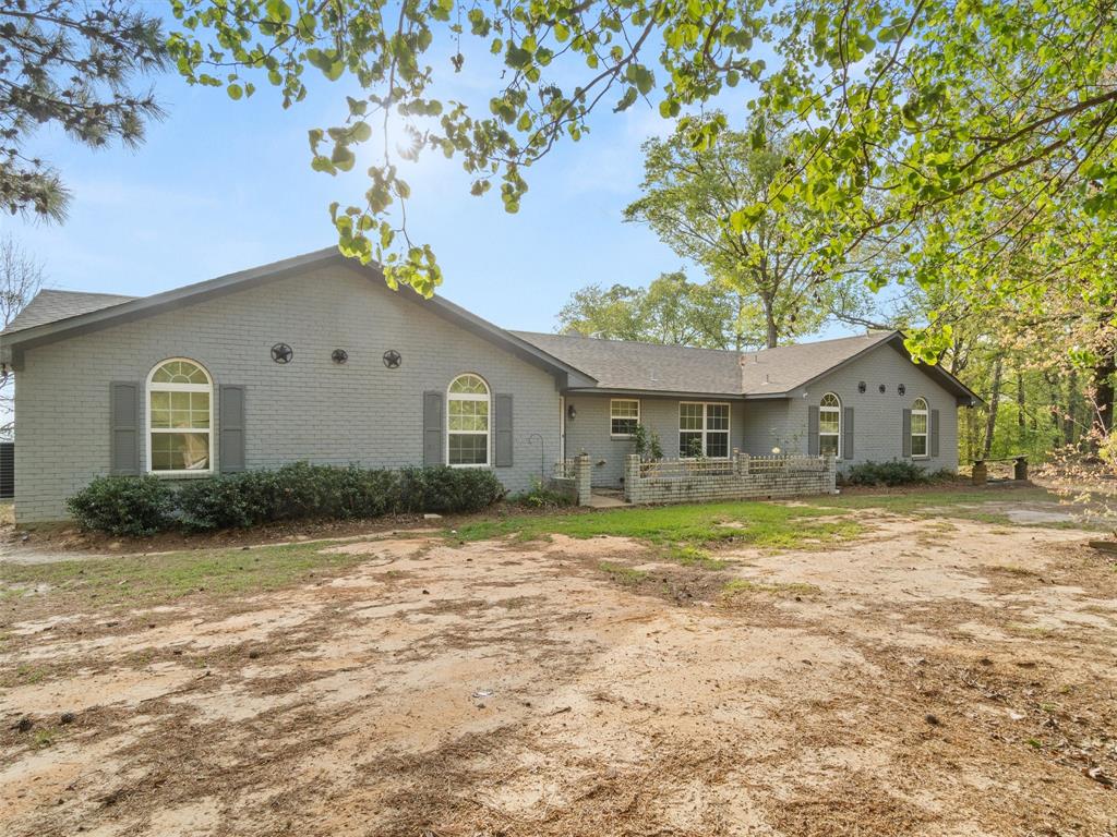 571 County Road Property Photo 1