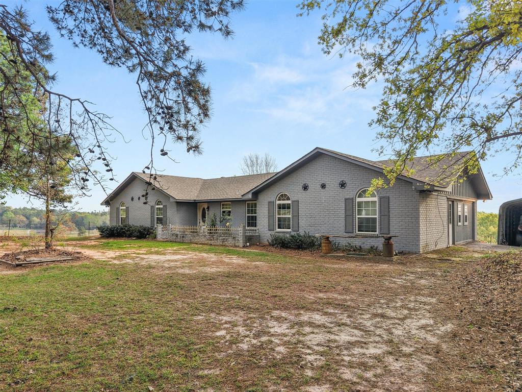 571 County Road Property Photo 10
