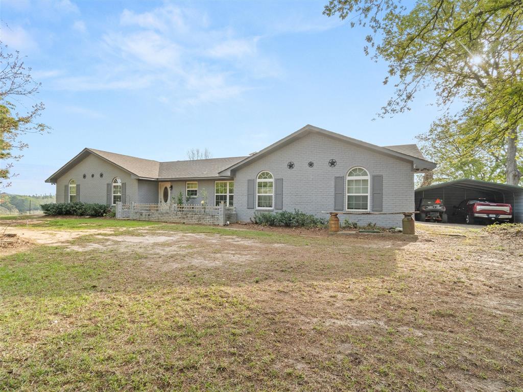 571 County Road Property Photo 11