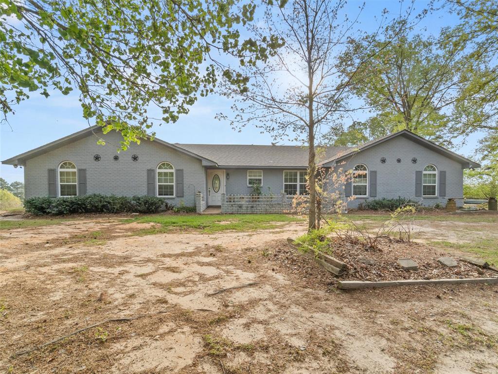 571 County Road Property Photo 13