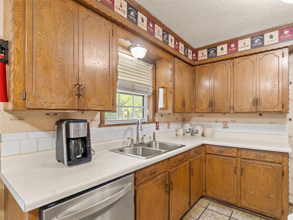 571 County Road Property Photo 23