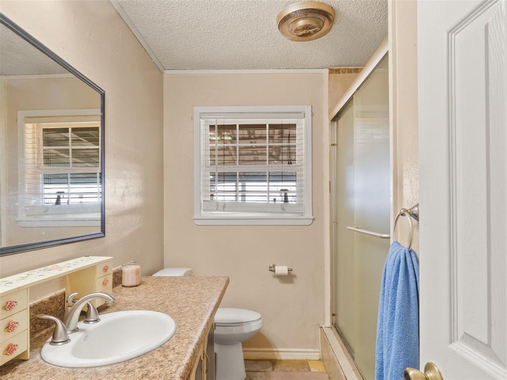 571 County Road Property Photo 26