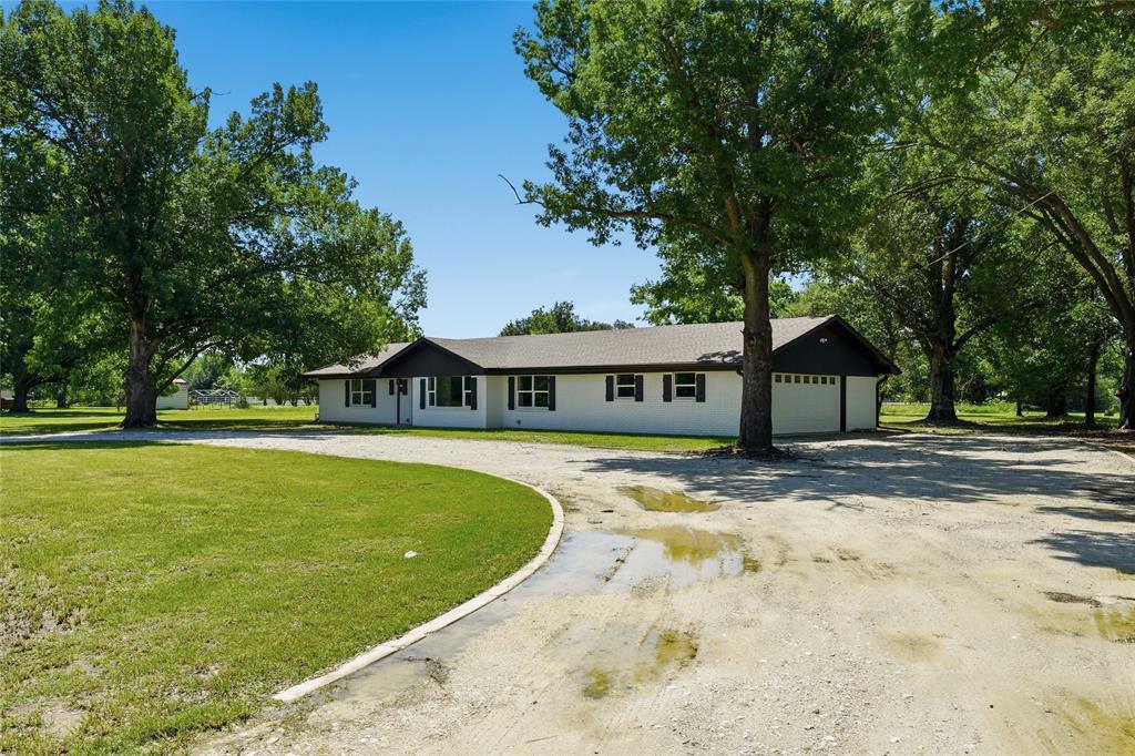 192 County Road 173 Property Photo 1