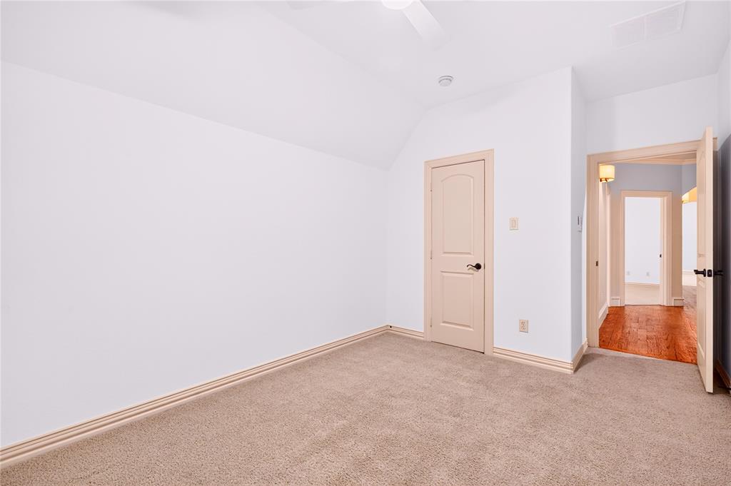 5418 Martel Avenue Property Photo 17
