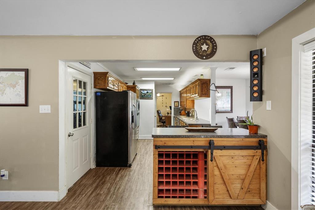 163 Granada Square Property Photo 7
