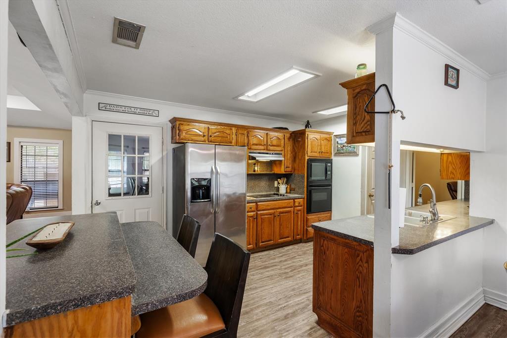 163 Granada Square Property Photo 13