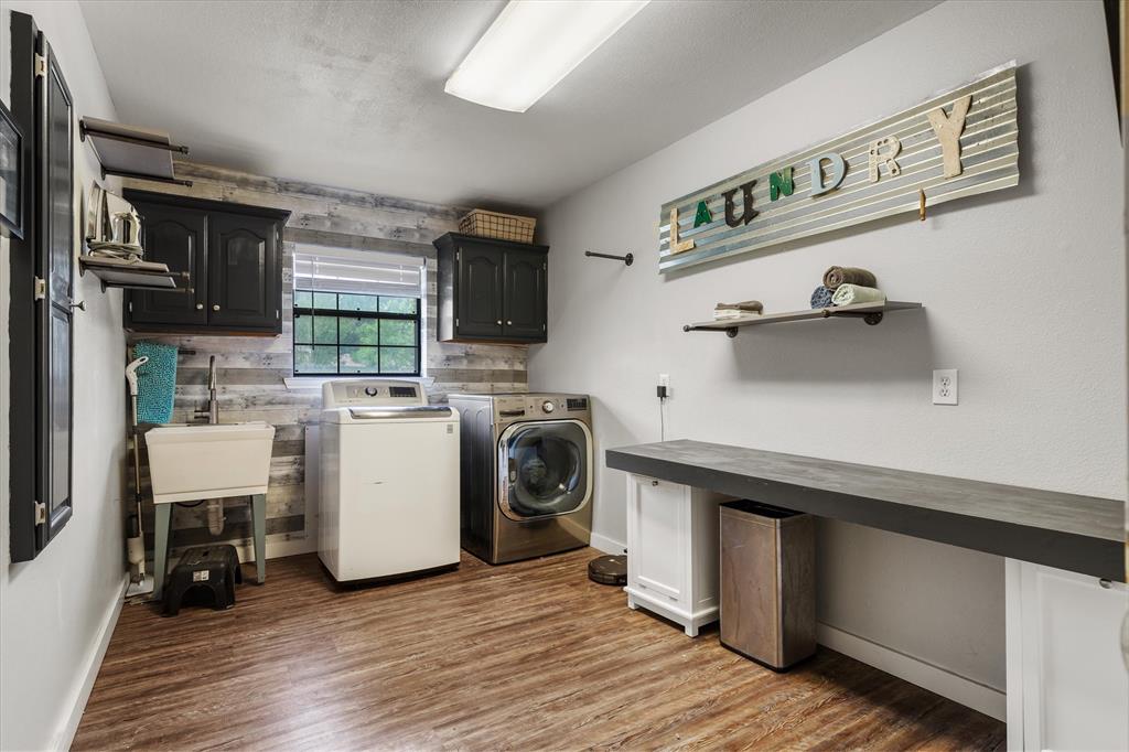 163 Granada Square Property Photo 21