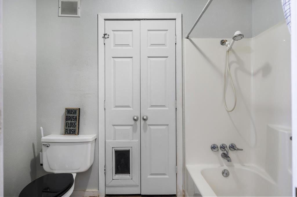 163 Granada Square Property Photo 23