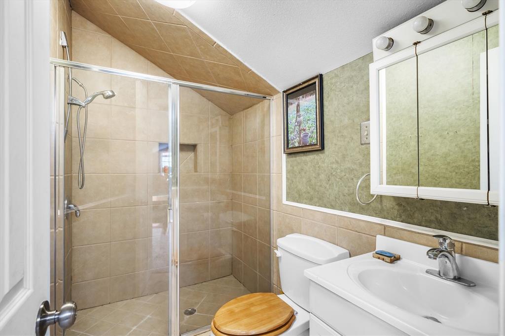 163 Granada Square Property Photo 31