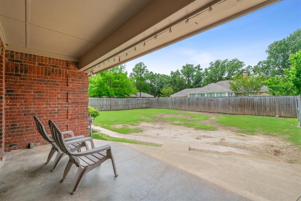163 Granada Square Property Photo 32