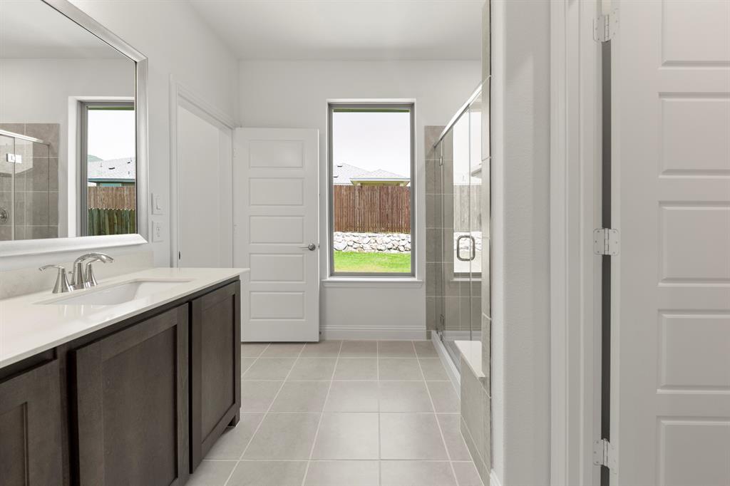 1608 Meadow Crest Drive Property Photo 14