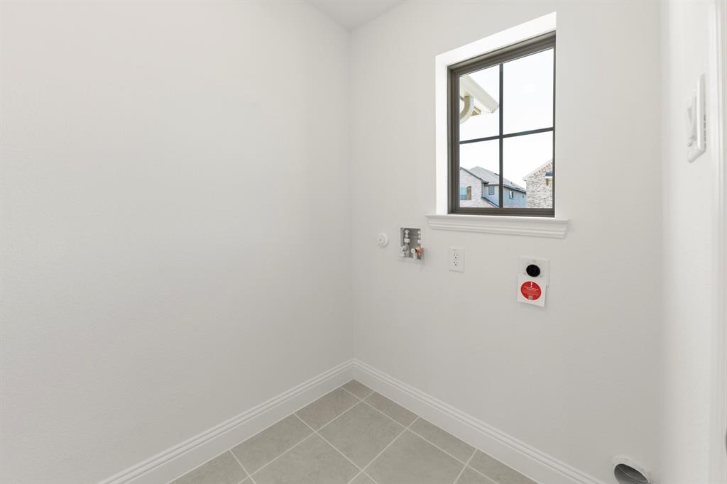 1608 Meadow Crest Drive Property Photo 20
