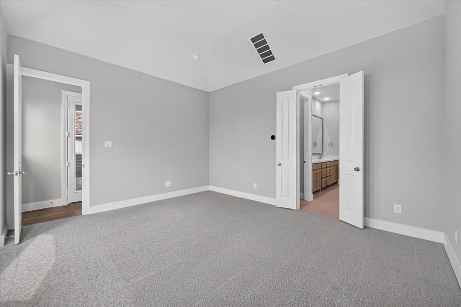 1321 Periwinkle Drive Property Photo 11