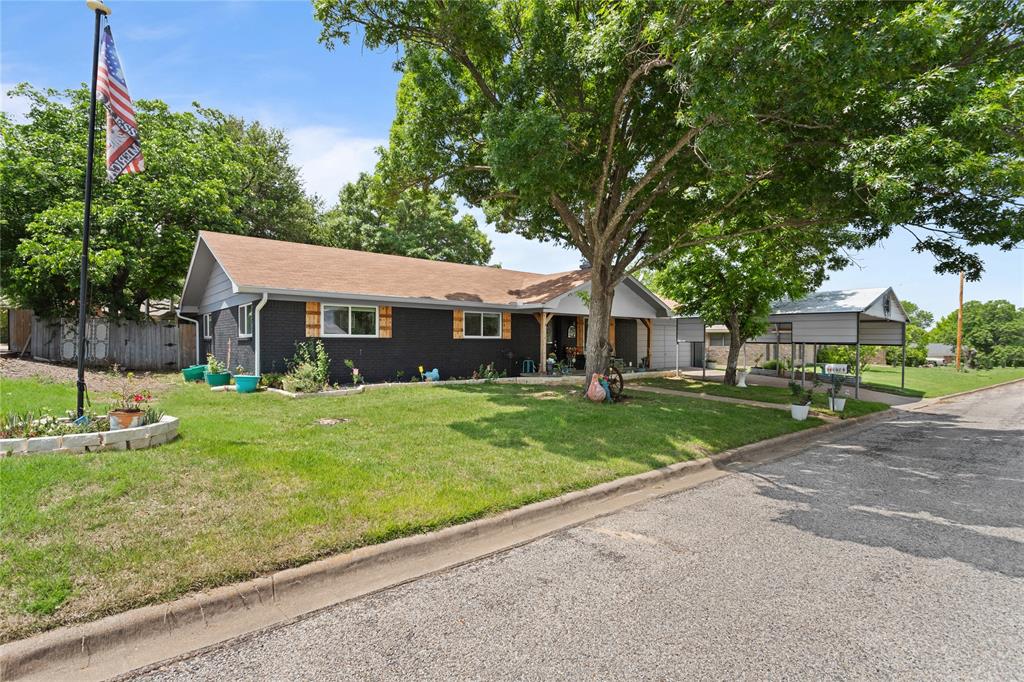 919 S Avenue Property Photo 1