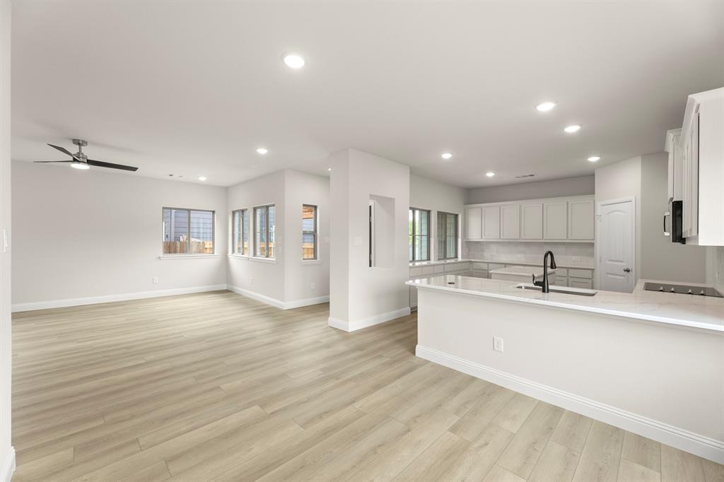 1728 Meadow Crest Drive Property Photo 11