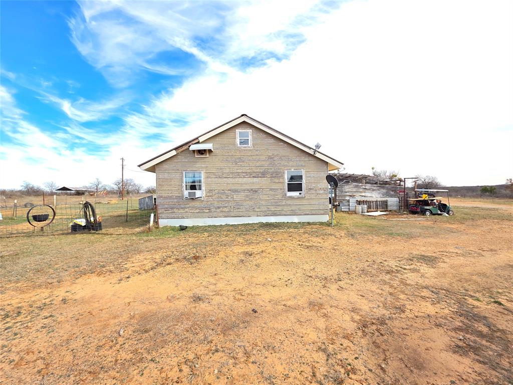 4451 Fm585 Property Photo 13