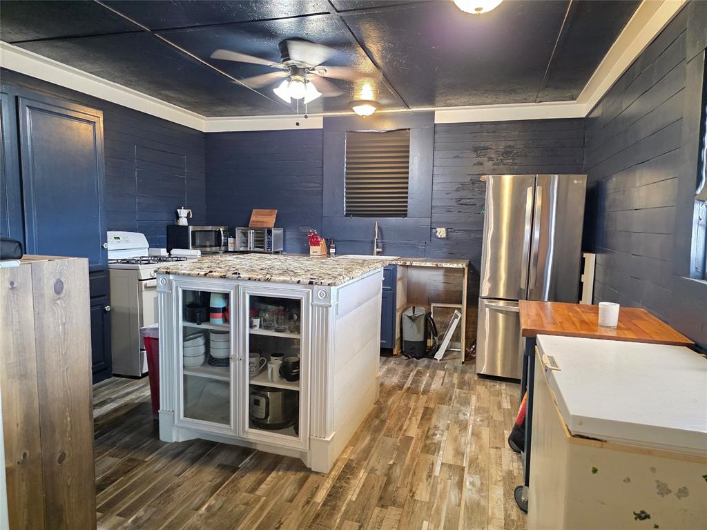 4451 Fm585 Property Photo 14