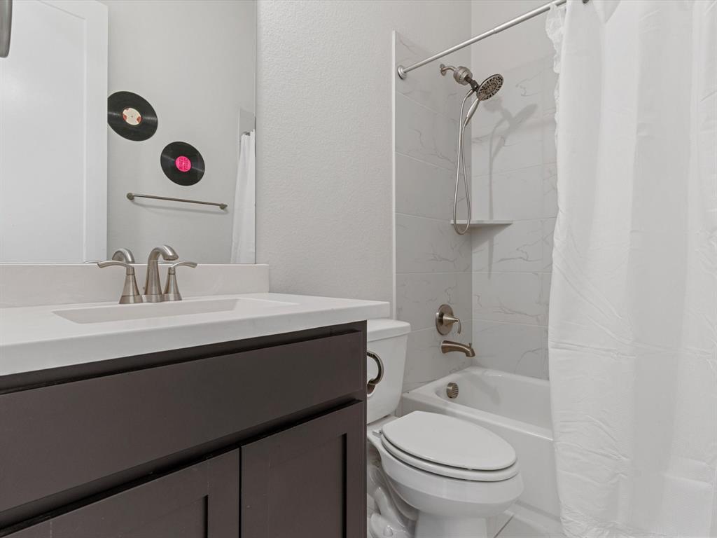 2370 Rainforest Drive Property Photo 14