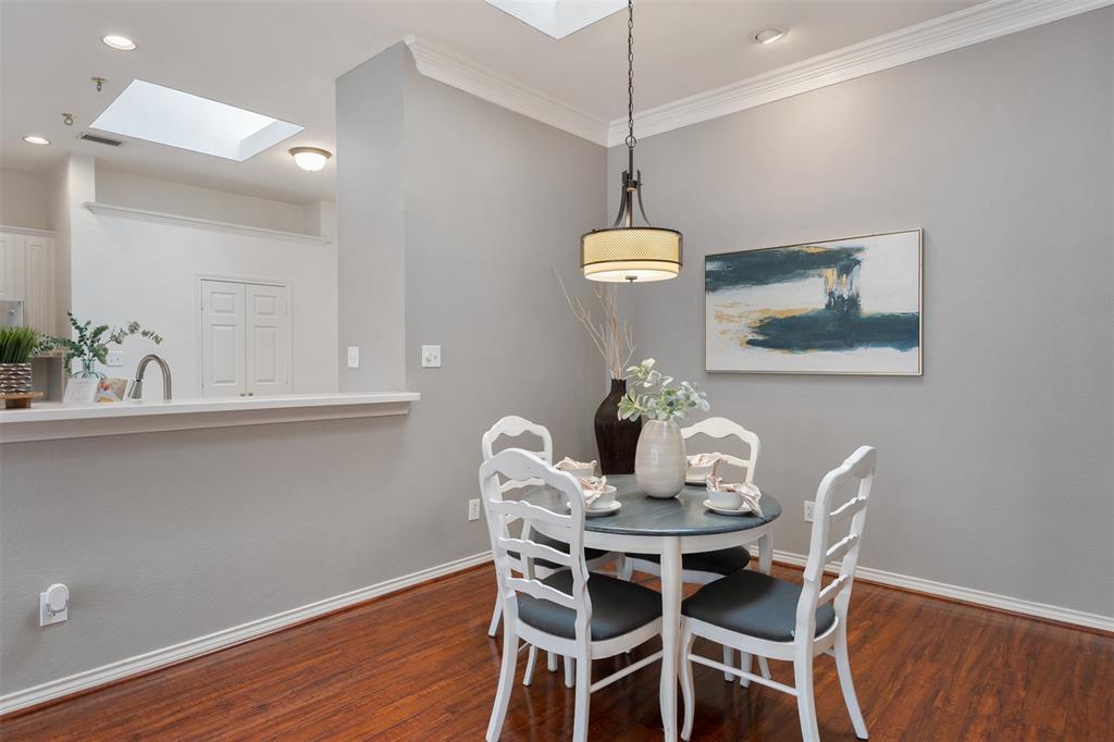 8620 Forest Glen Drive Property Photo 6