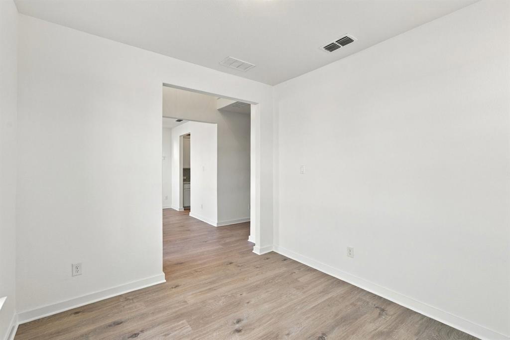 2428 Trailrunner Drive Property Photo 8
