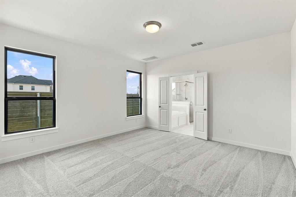 2428 Trailrunner Drive Property Photo 22