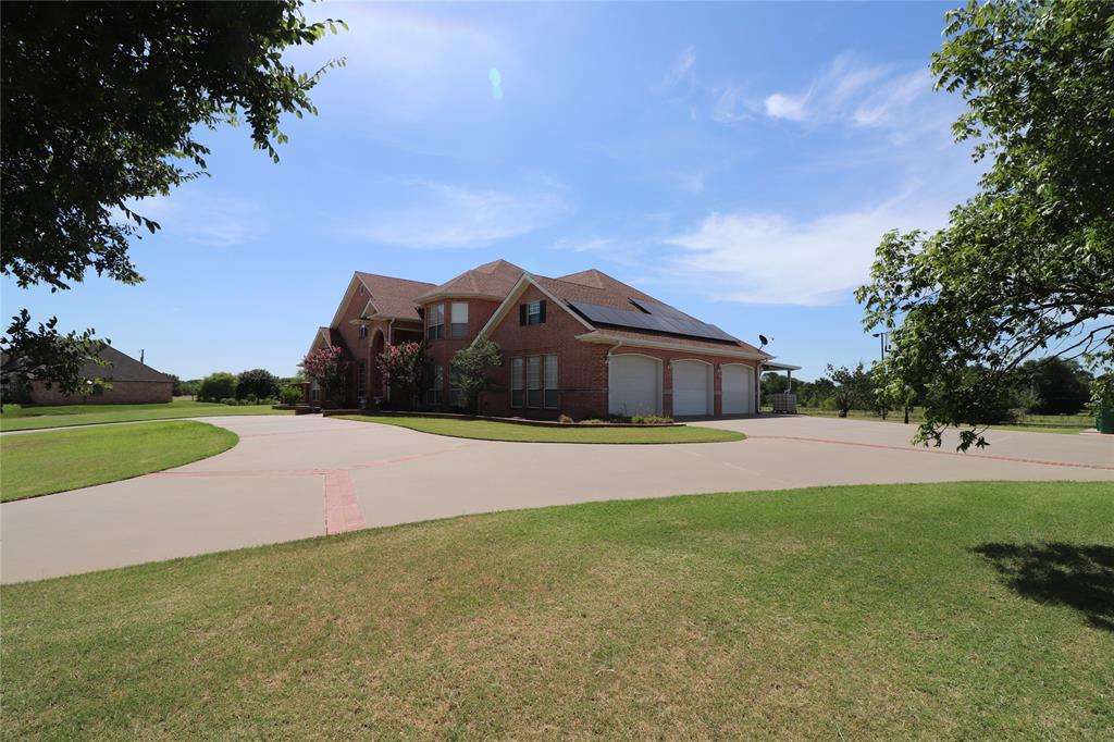 505 Country Club Drive Property Photo 4
