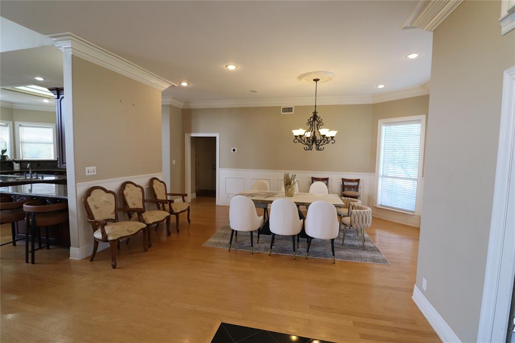 505 Country Club Drive Property Photo 11