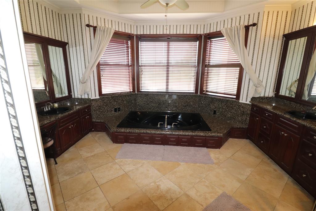 505 Country Club Drive Property Photo 22