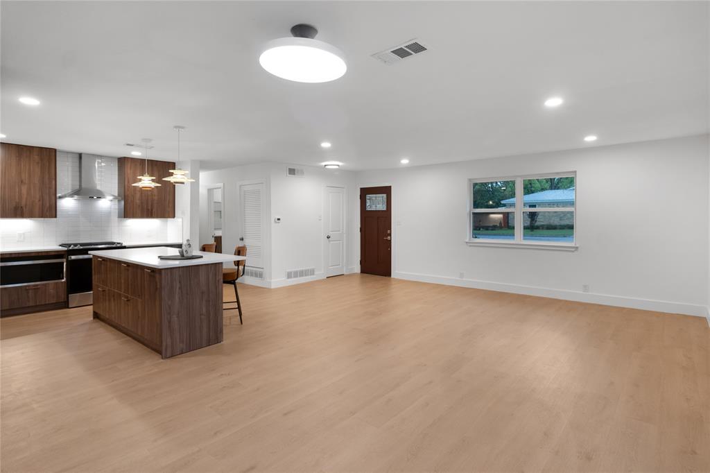 4408 Lynn Terrace Property Photo 6