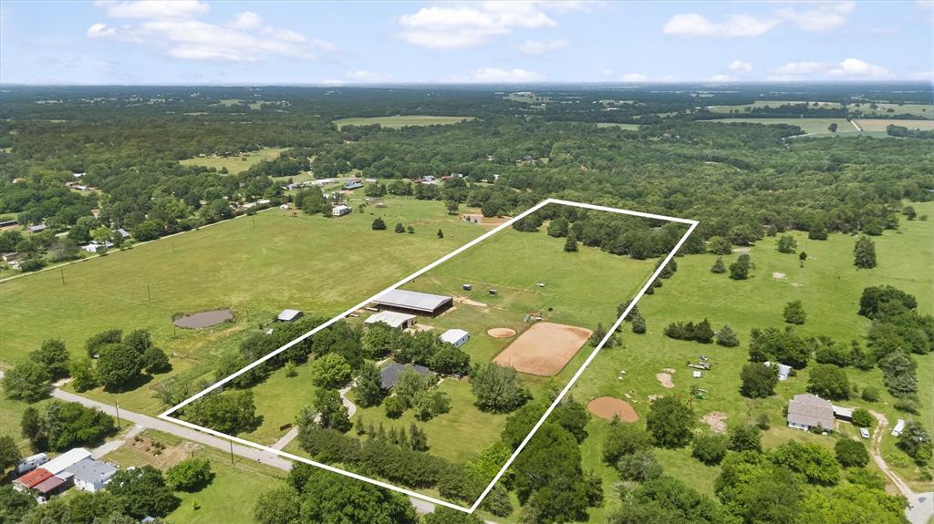 219 Friends Road Property Photo 4