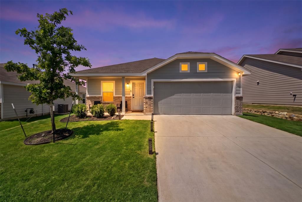2712 Starwater Drive