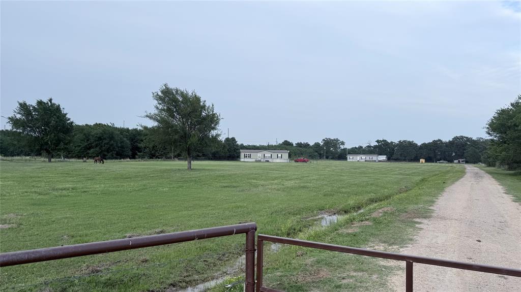 190 Railroad Drive Property Photo 3