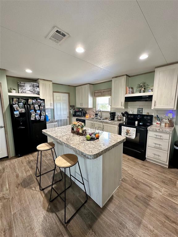 190 Railroad Drive Property Photo 9