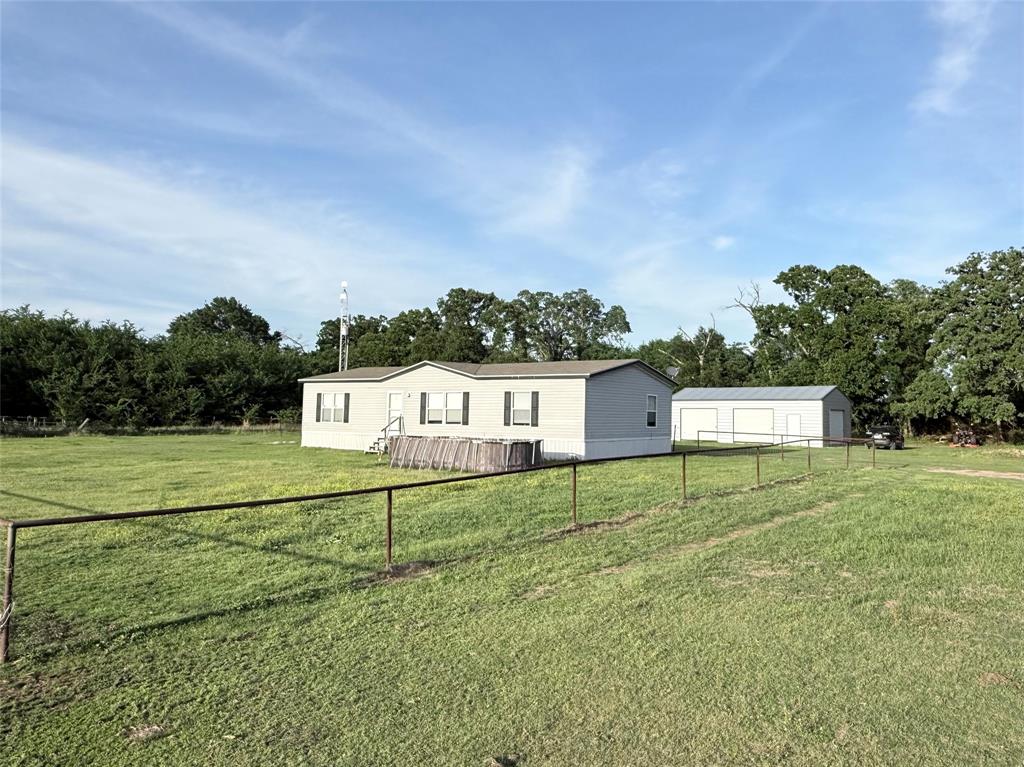 198 Railroad Drive Property Photo 3