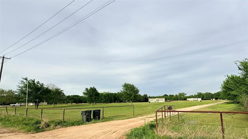 198 Railroad Drive Property Photo 6