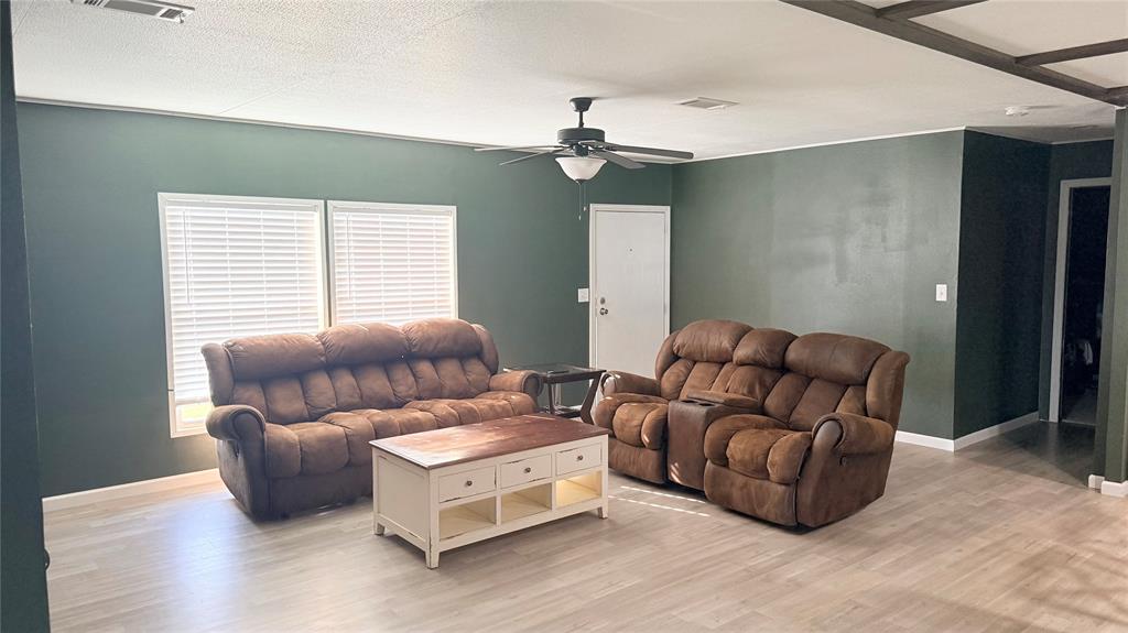 198 Railroad Drive Property Photo 8