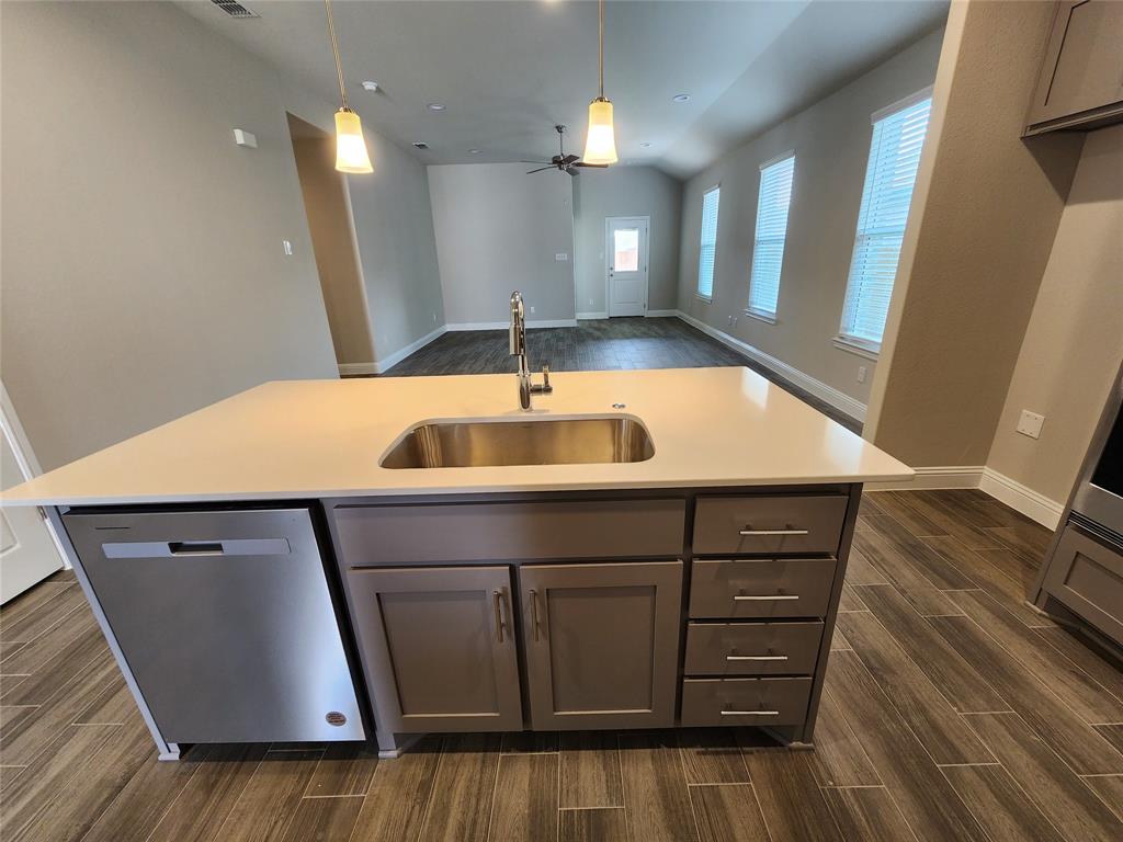 2309 Ruff Road Property Photo 8