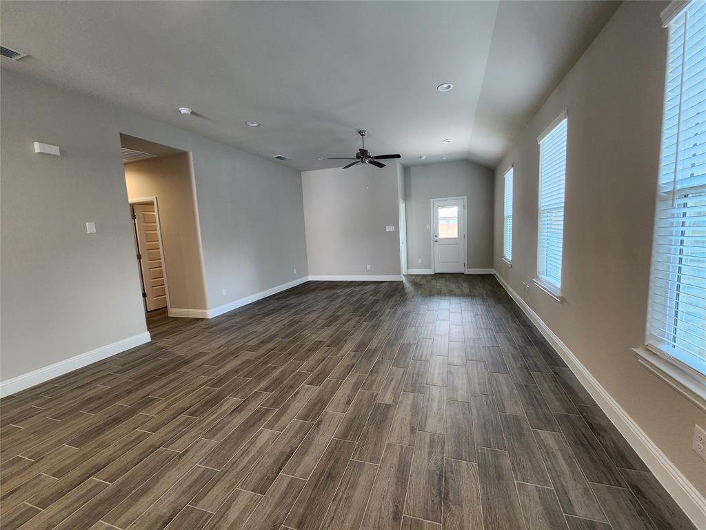 2309 Ruff Road Property Photo 9